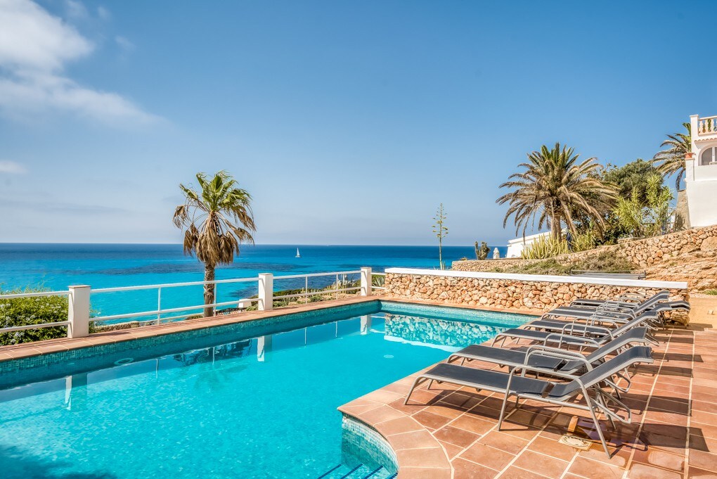 Villa con piscina y acceso al mar, Menorca