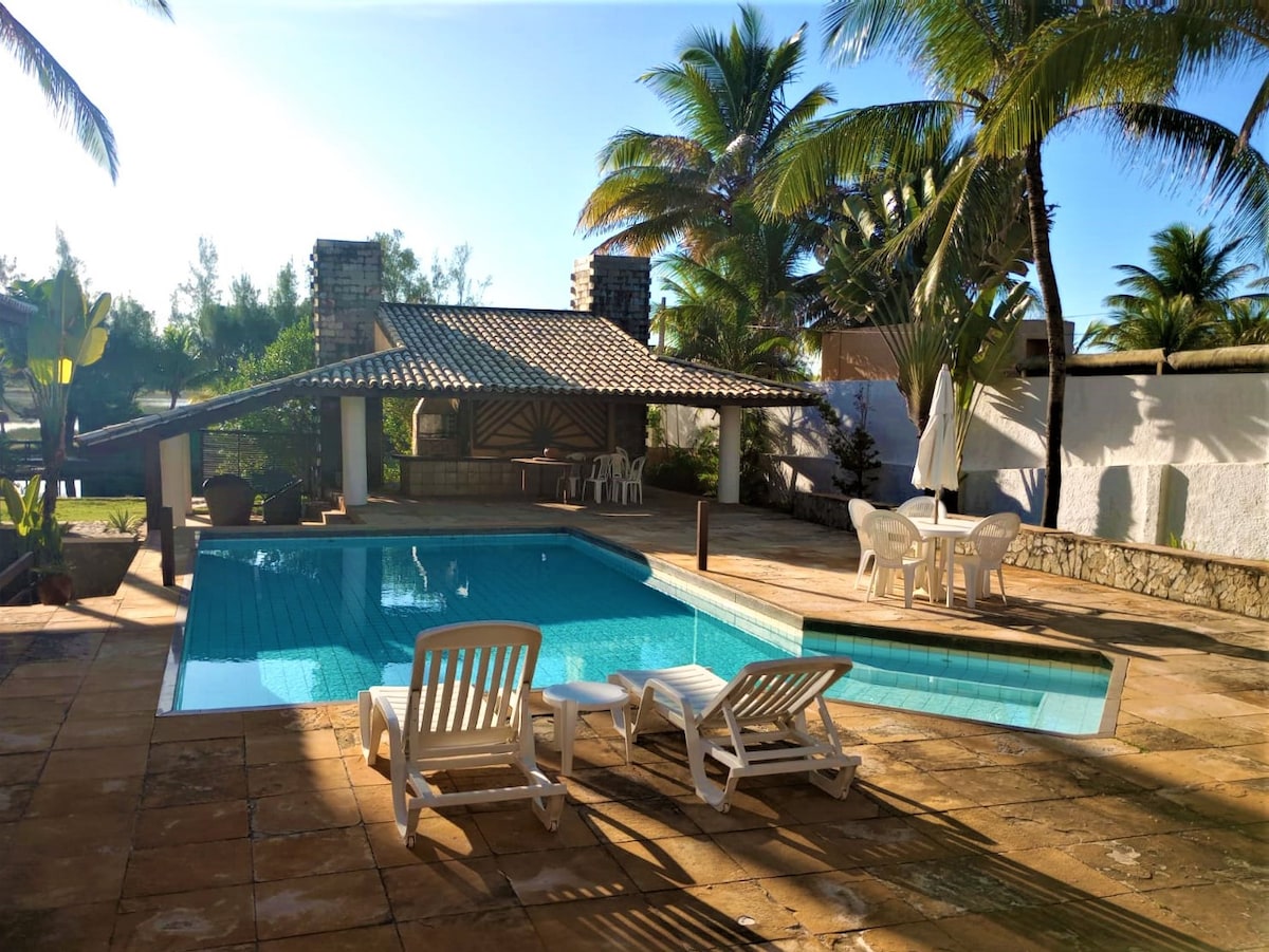 Casa em Interlagos.  Conforto espaço e segurança.