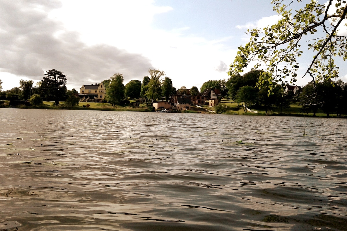 Altes Eishaus am See mit Sauna und Kamin