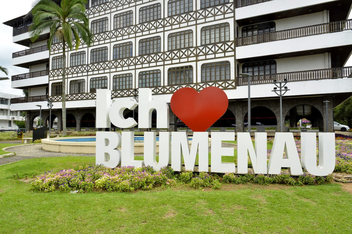 Blumenau Loft 01 -配有空气和车库4.50米