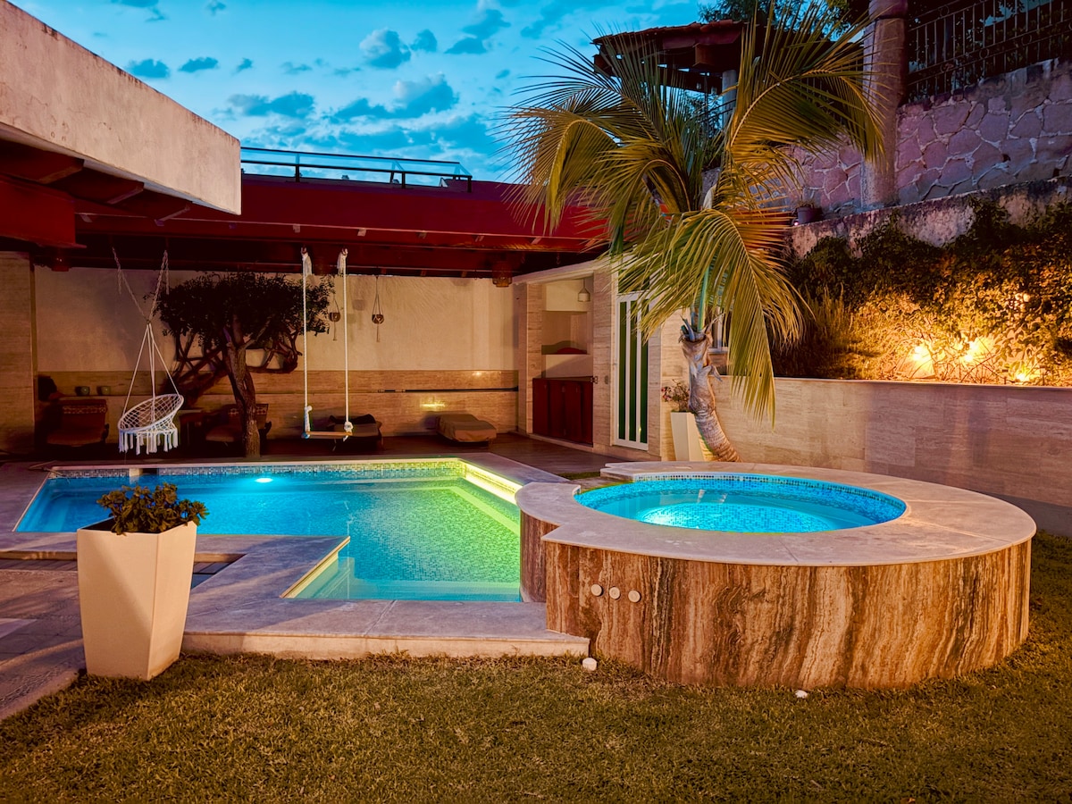 美丽的房子：私人花园、泳池和按摩浴缸