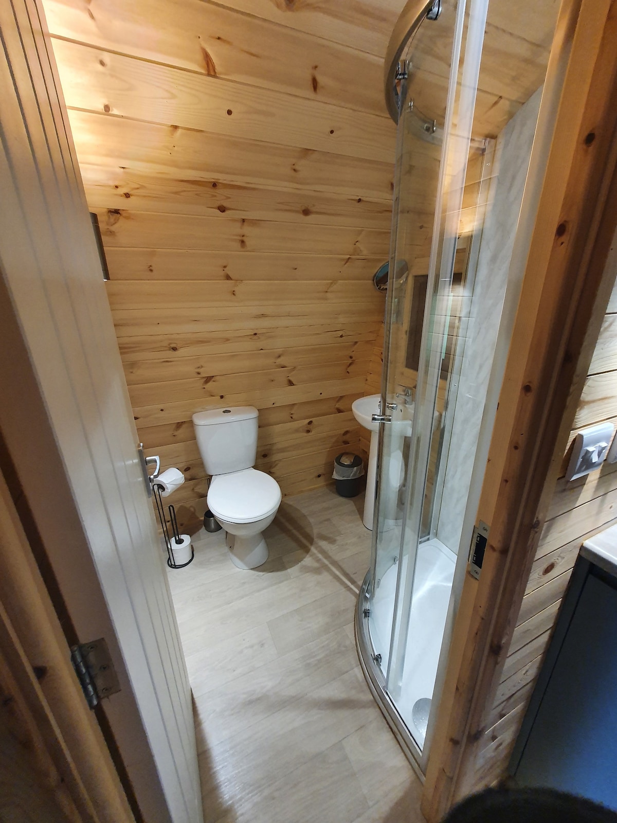 Priory Glamping Pod 2