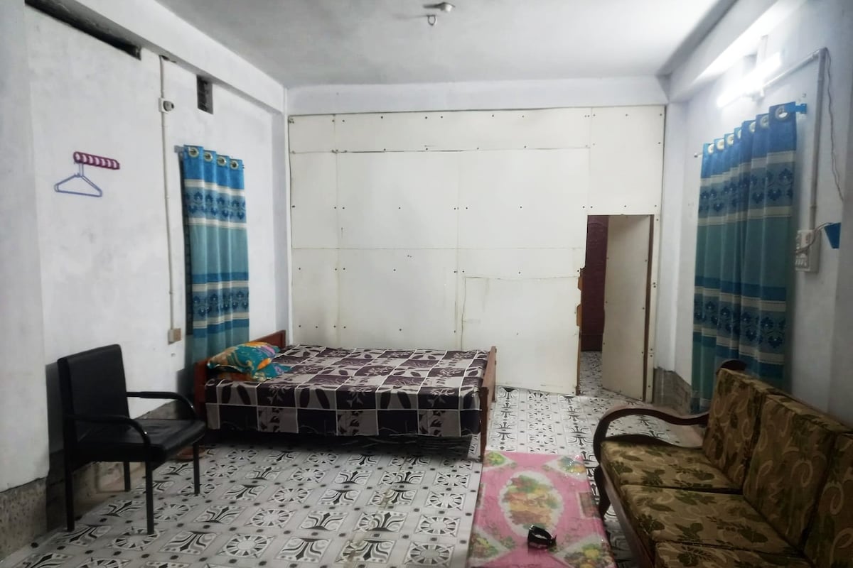 Fully furnished flat in Second Floor At Rajshahi