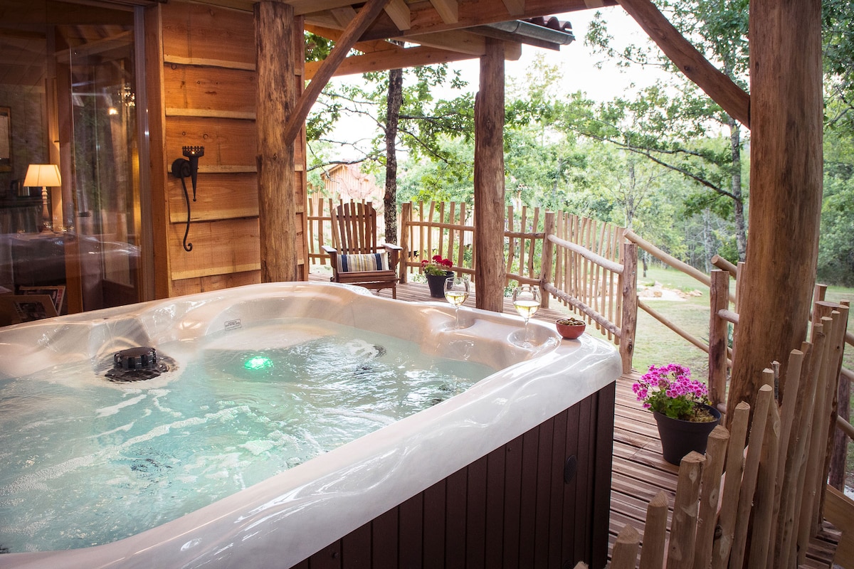 Cabane avec SPA privatif au milieu de la nature