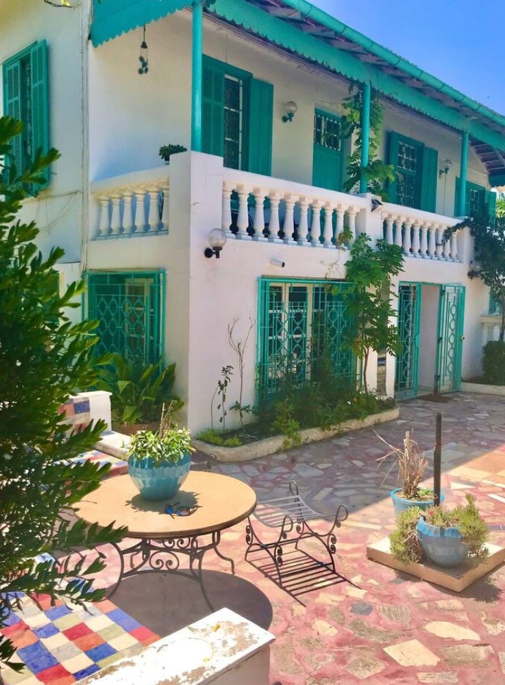 Bel appartement à Villa en bord de mer avec jardin
