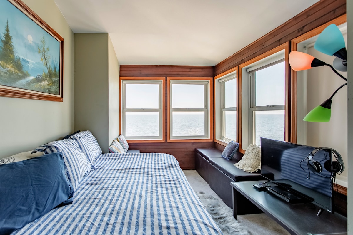 房间/房子，可俯瞰切萨皮克湾的全景。