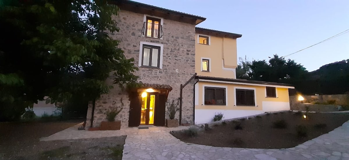 Villa 10/14 posti a Camerota