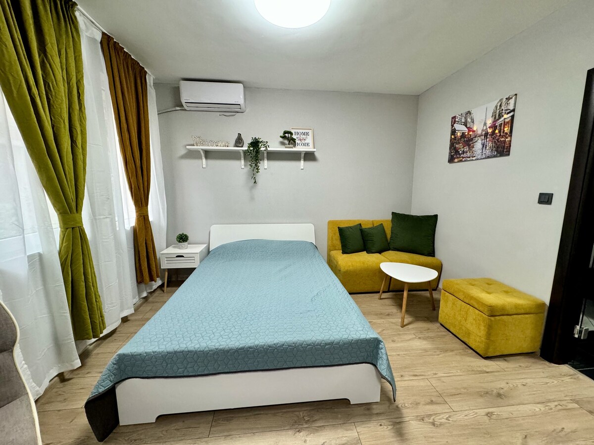 Central Studio Apartment - Varna City