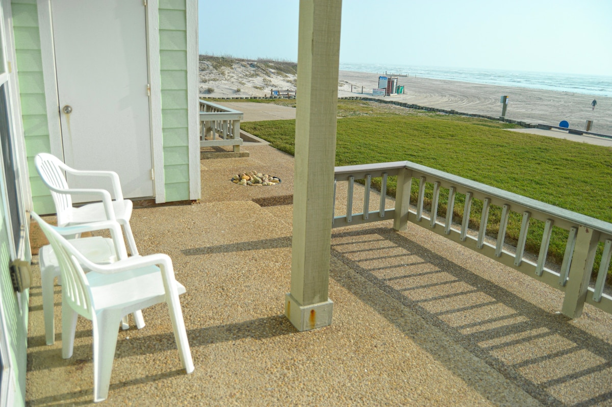 Pet friendly, beach front condo book now before it's too late