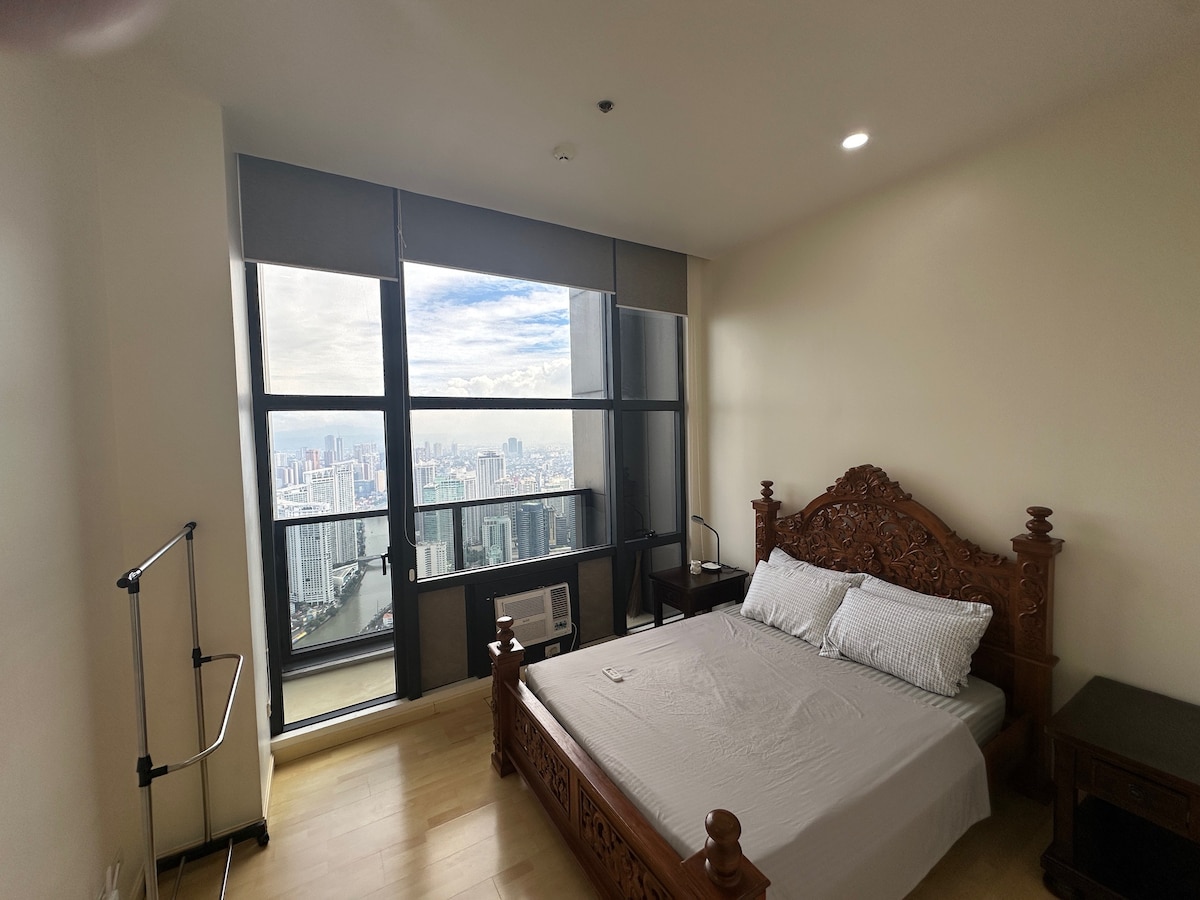 70楼Gramercy顶层公寓！ 2卧室~ 100Mbps