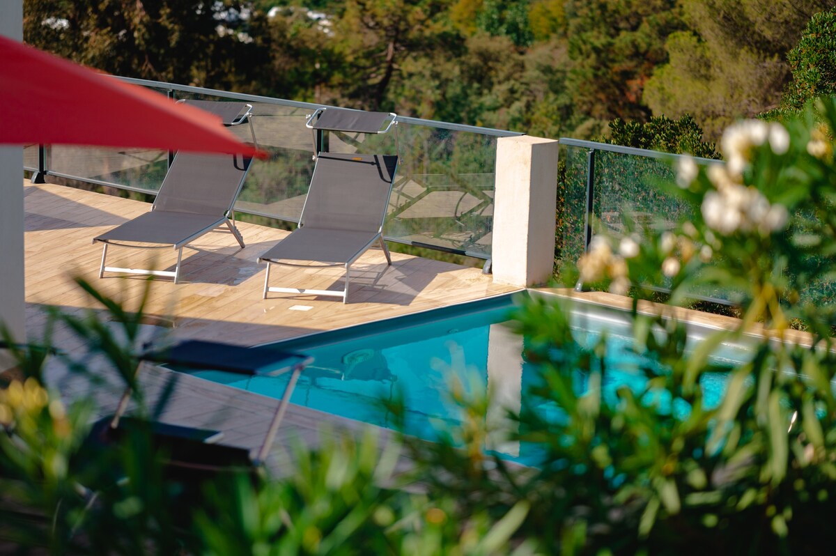 Porticcio别墅，可欣赏壮丽景色和泳池