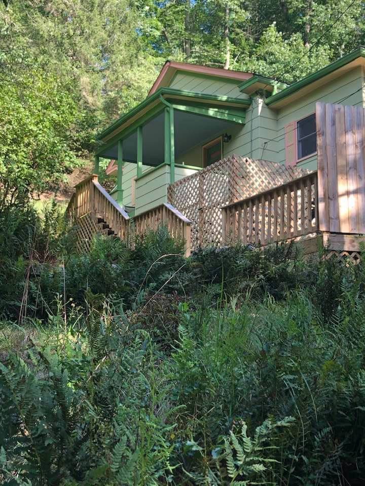 Woodland Cottage Retreat ： Katherine 's House
