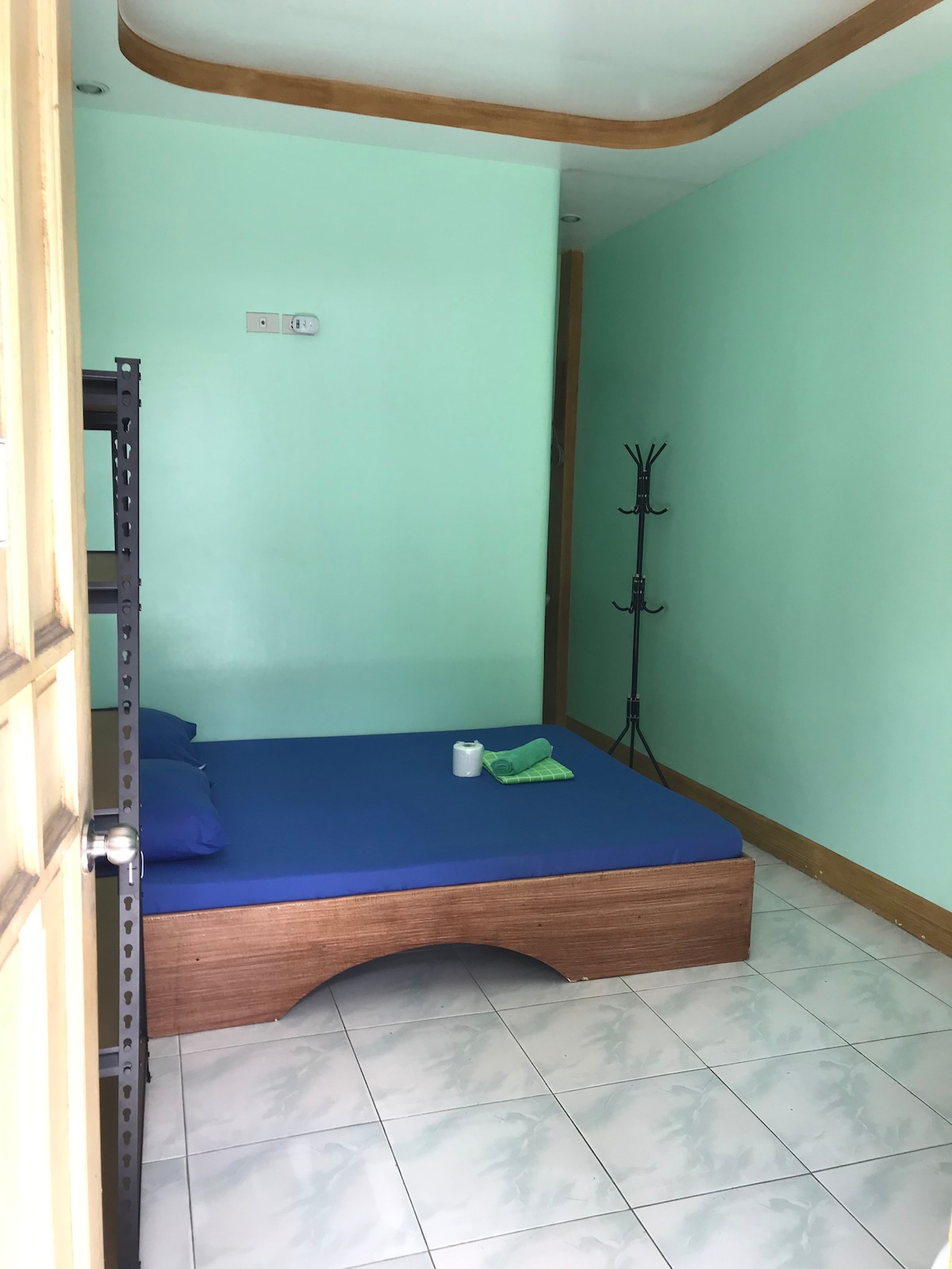 Castroverde 's Room Rental 3, Oslob, Cebu