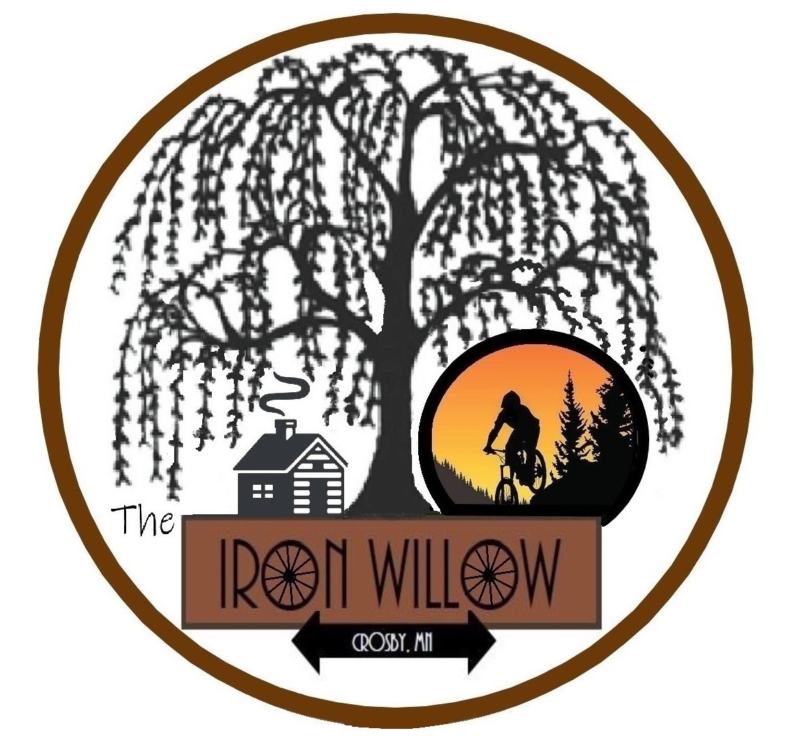 步道和城镇附近的4间卧室！ The Iron Willow Smart Home