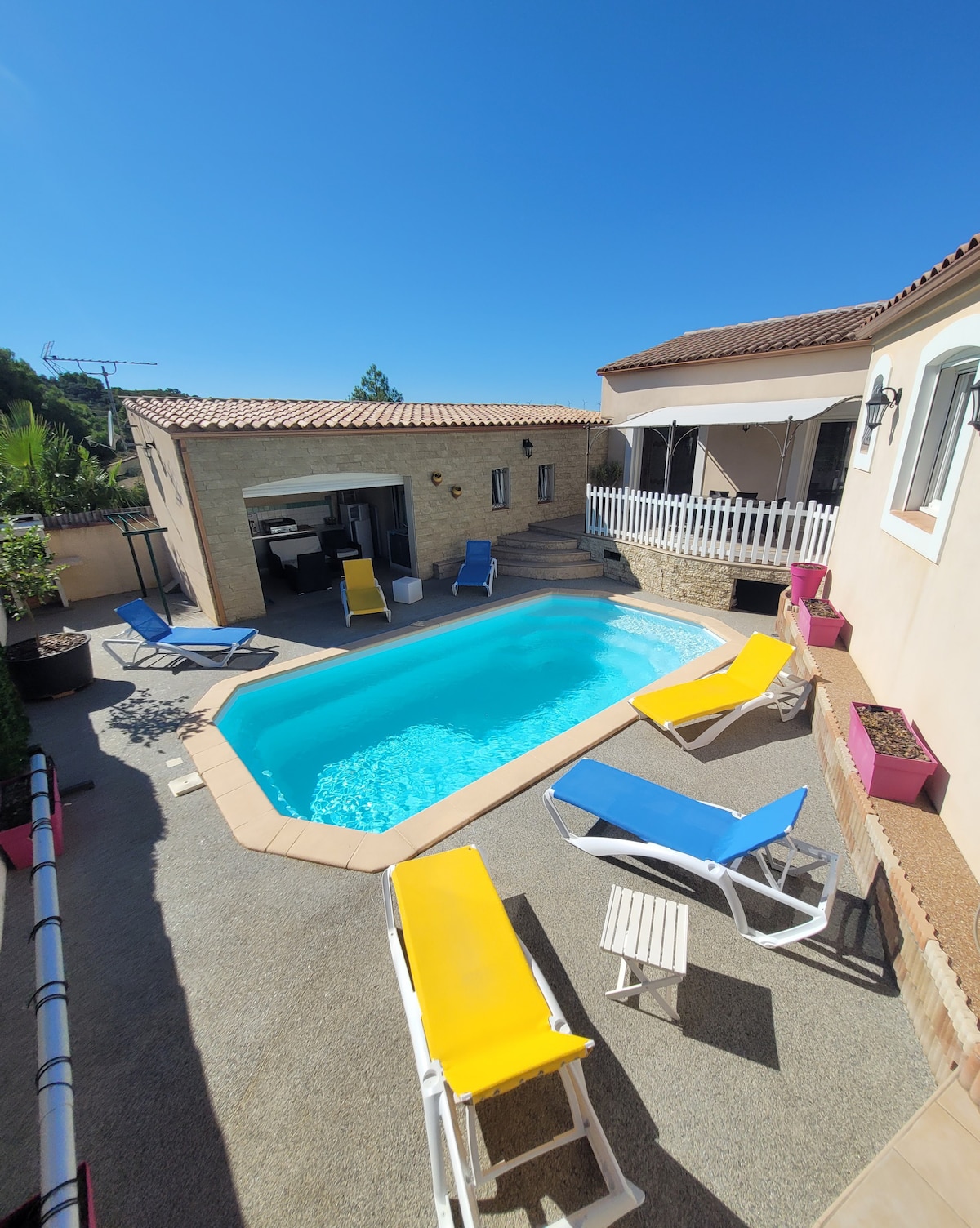 Villa climatisée 135m2 avec piscine  privée , wifi