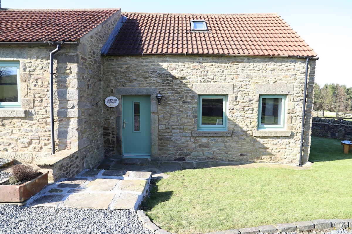 Stow House Farm Cottages, Cornmill Cottage