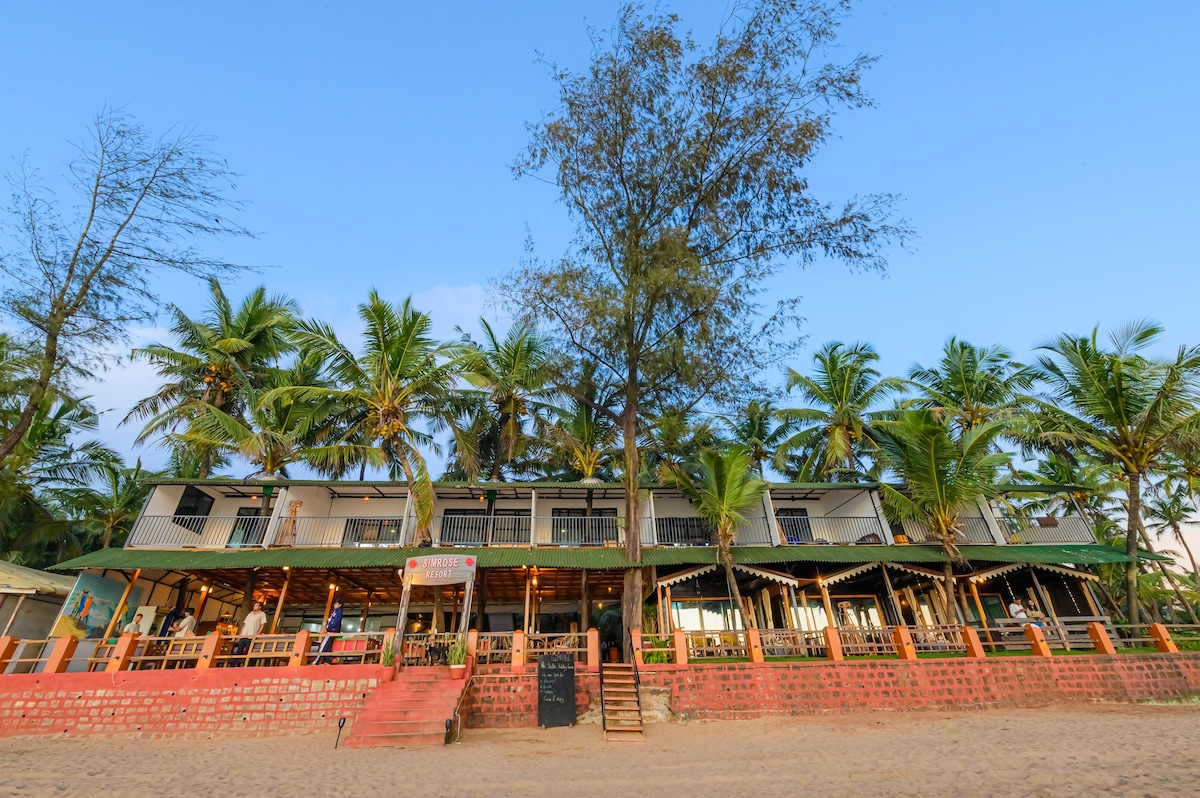 2 LUXURY RESTOROOFTOP SEAVIEW AC HUT ON BEACH