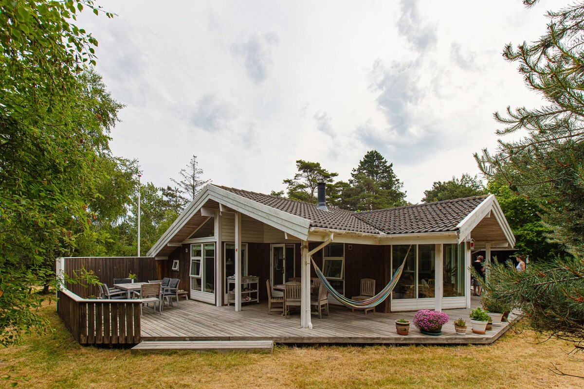 Skønt sommerhus i gåafstand fra dejlig badestrand