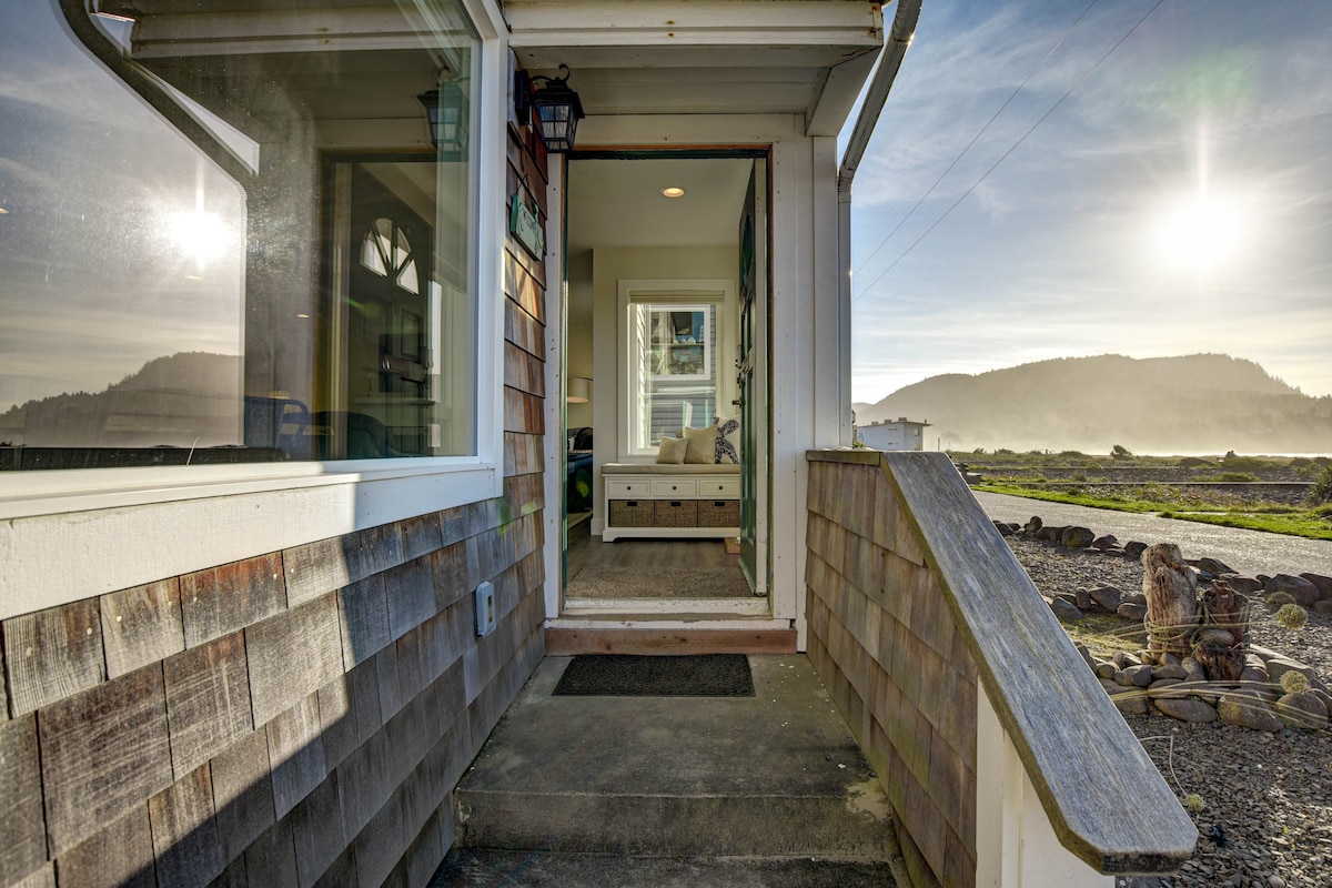 Oceanfront S. Prom Cottage Retreat