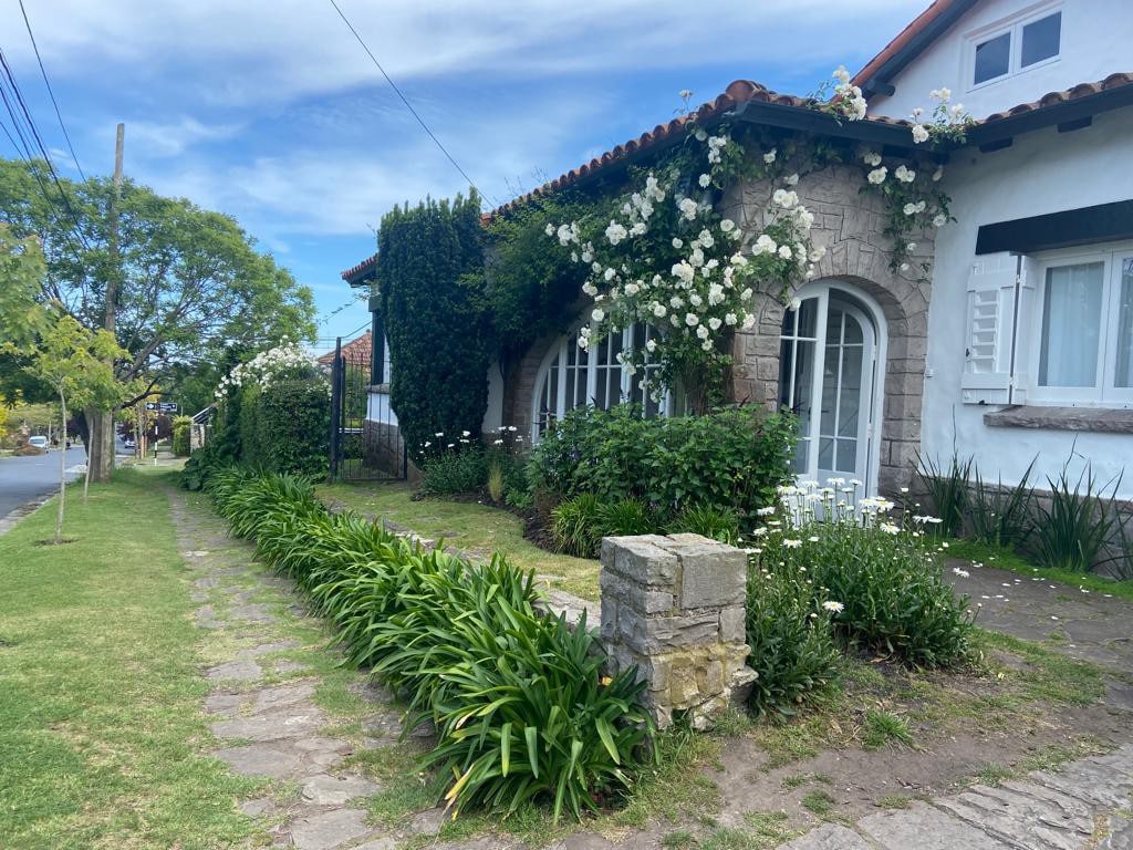 Arequepay House - Playa Grande的Amazing House