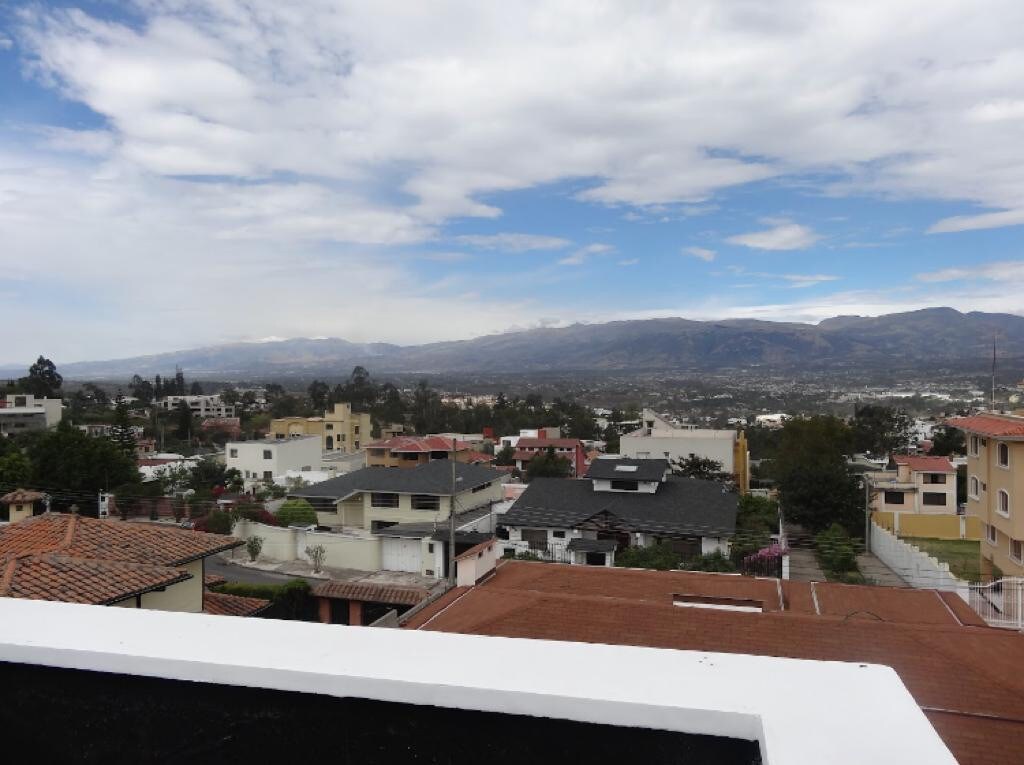 Habitaciones con baño privado en cumbaya