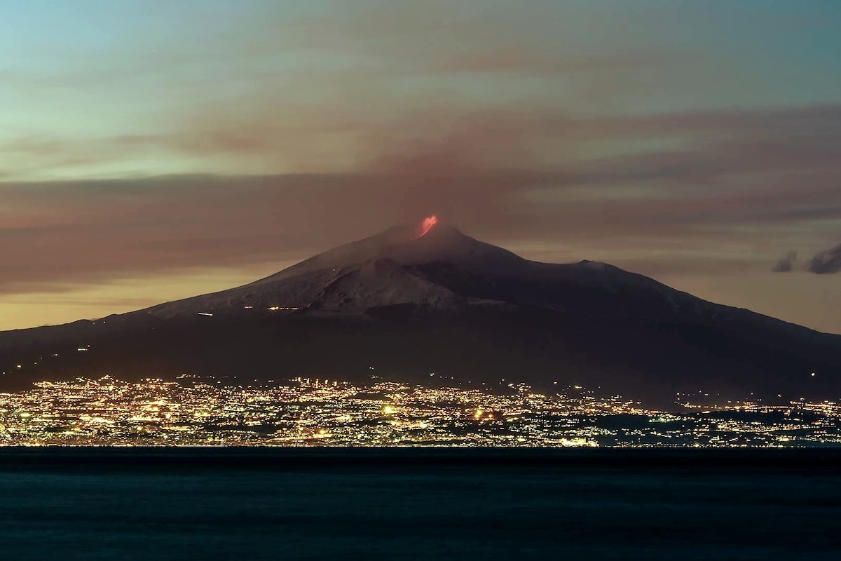 GREAT-CATANIA （中心） DOMVS-MILENA