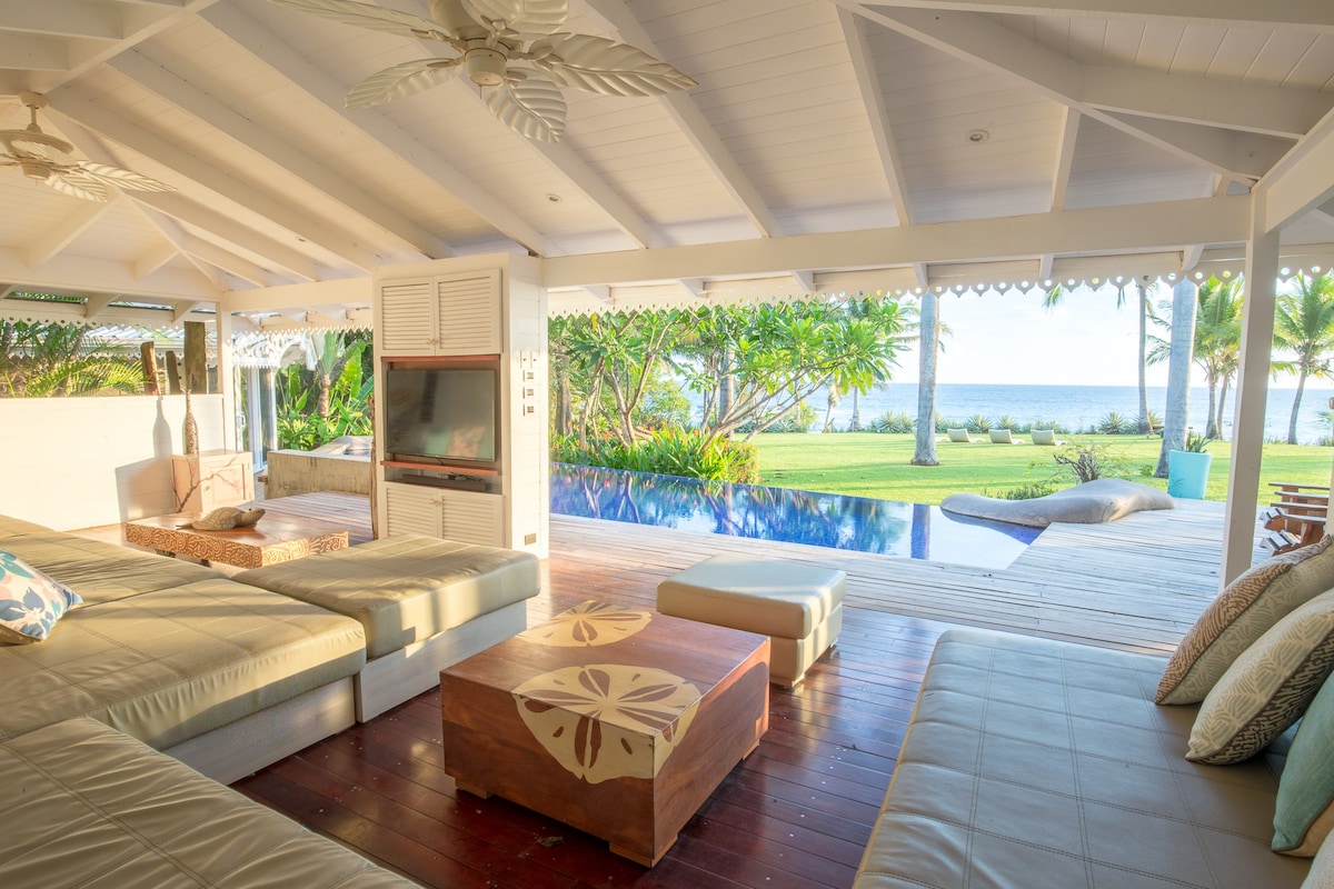 Stunning Beachfront Villa Secluded and Private
