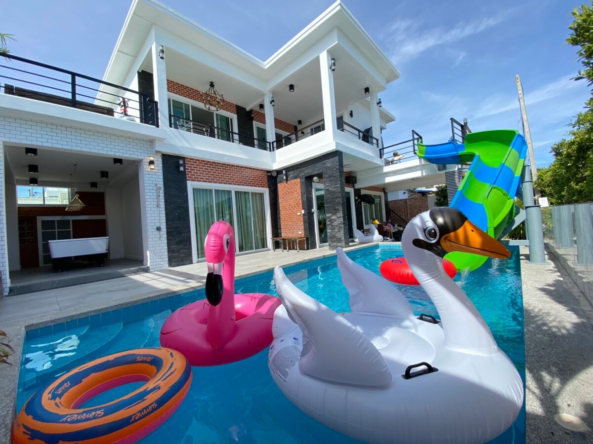 Plus 5BR Hip Huahin Pool Villa&water slide N