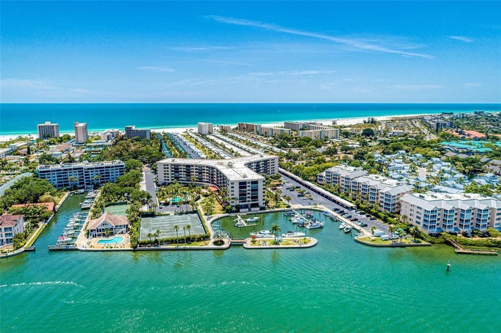 Siesta Key Beach Getaway 2bd/2ba