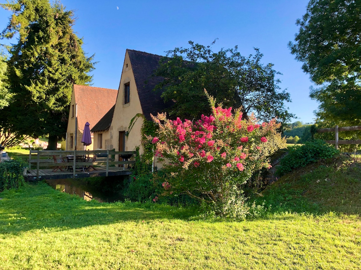 Moulin aux Ans, le gîte du Pêcheur （ 4-6人）