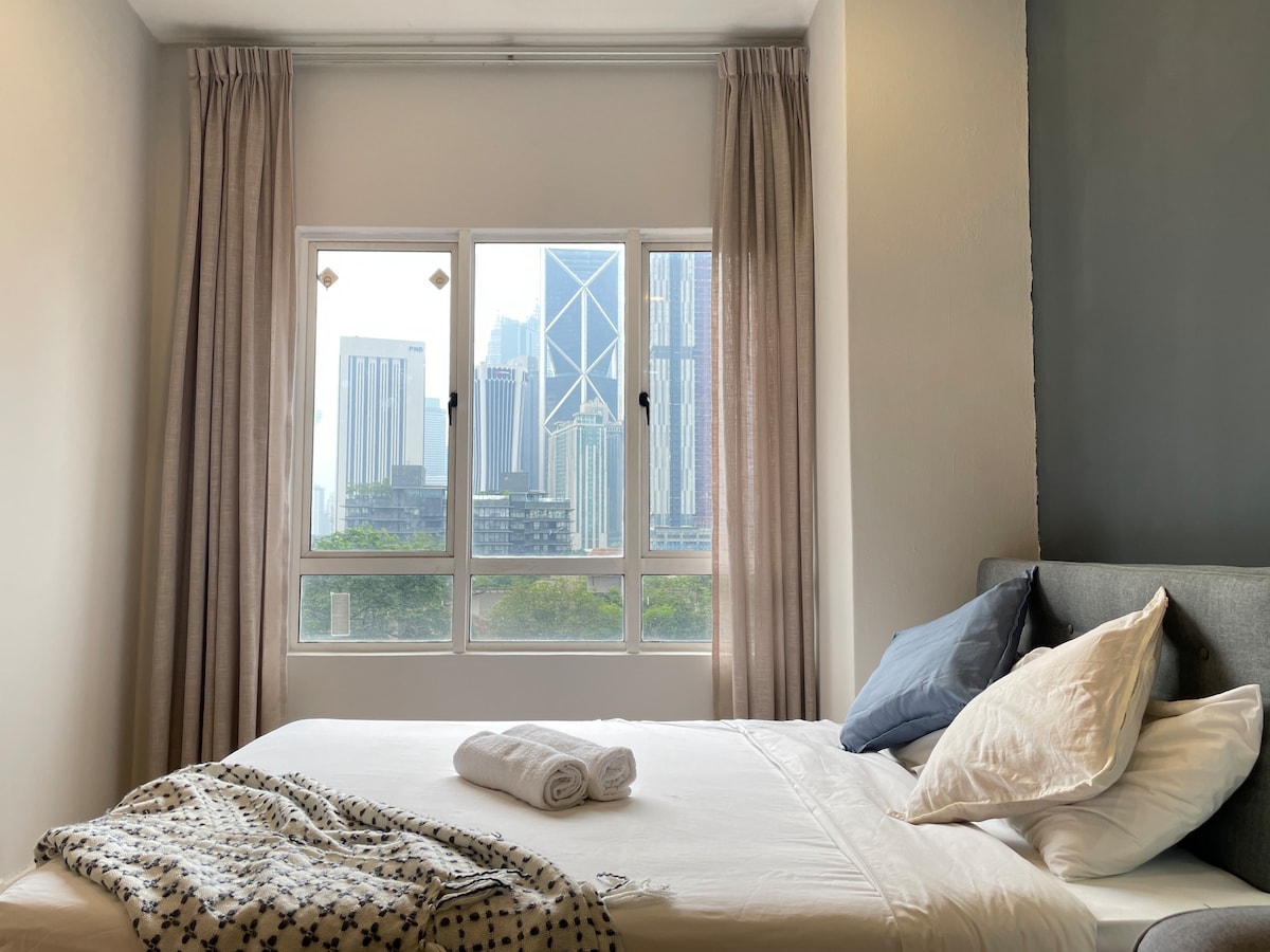 宁静的单间公寓，可欣赏吉隆坡城角落景观| Netflix | 100Mbps无线网络