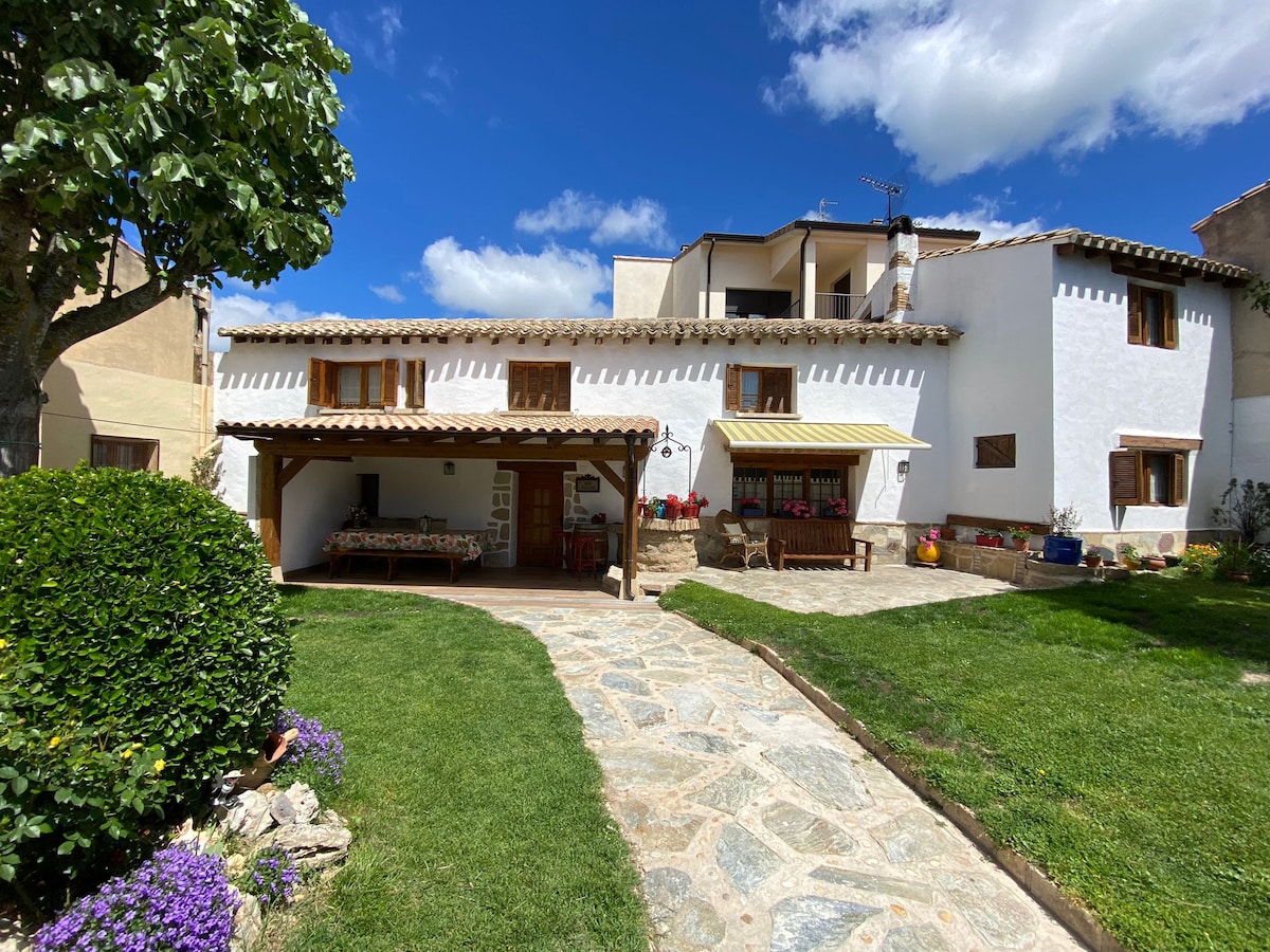 *Casa Rural Villazon,12 min PAMPLONA, C. Santiago