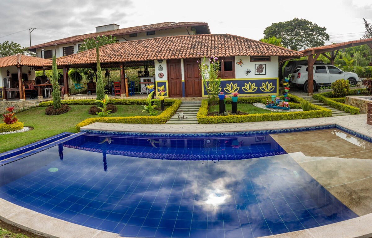 Finca Casa Antigua en Montenegro Quindío