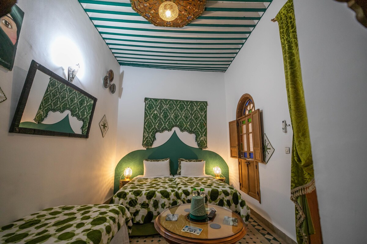Triple quiet and comfortable Nafissa room