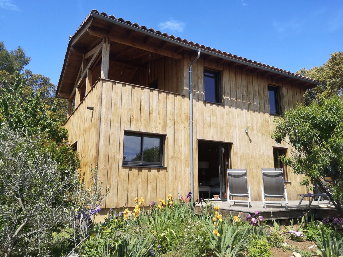 Belle maison bois  avec piscine Sommières (30)