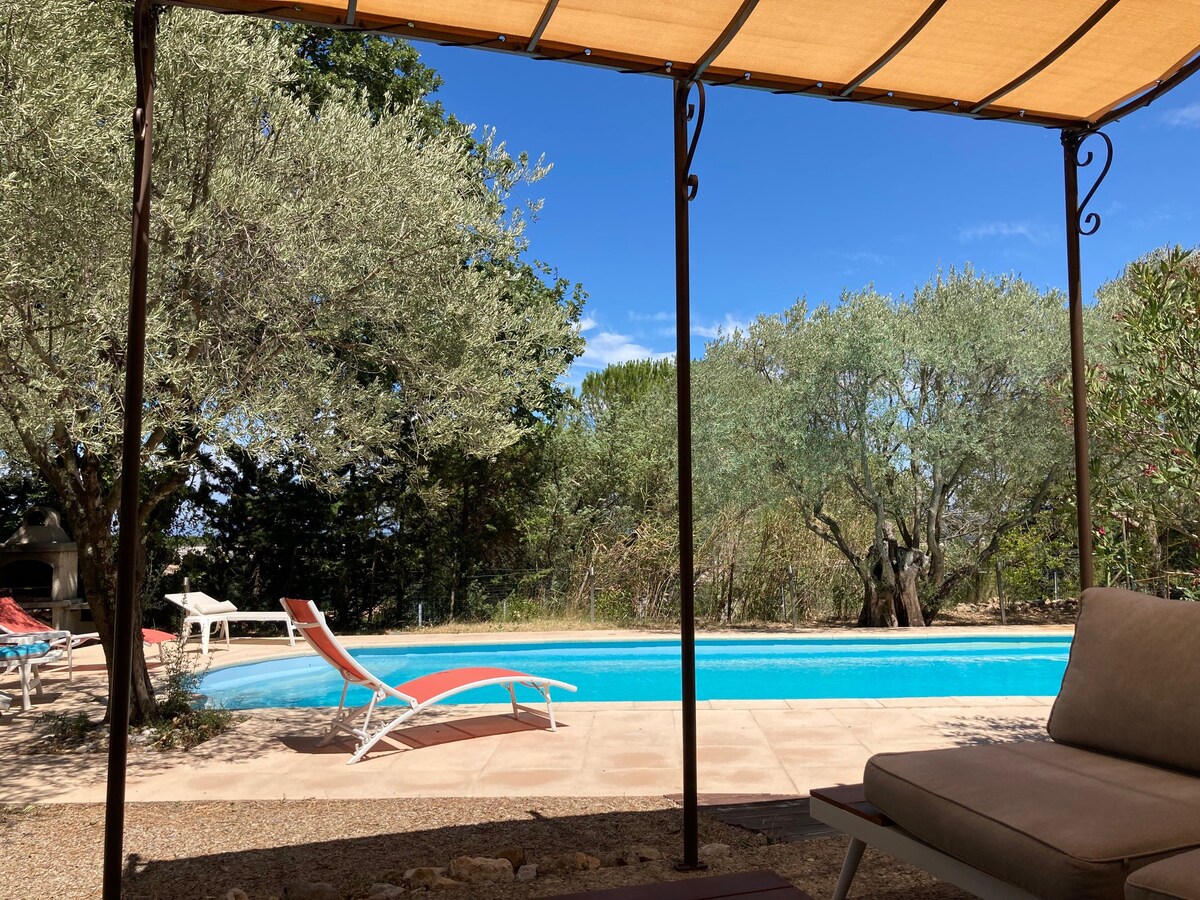 贝加莫德别墅（ Villa Bergamote ） -安静，带私人泳池
