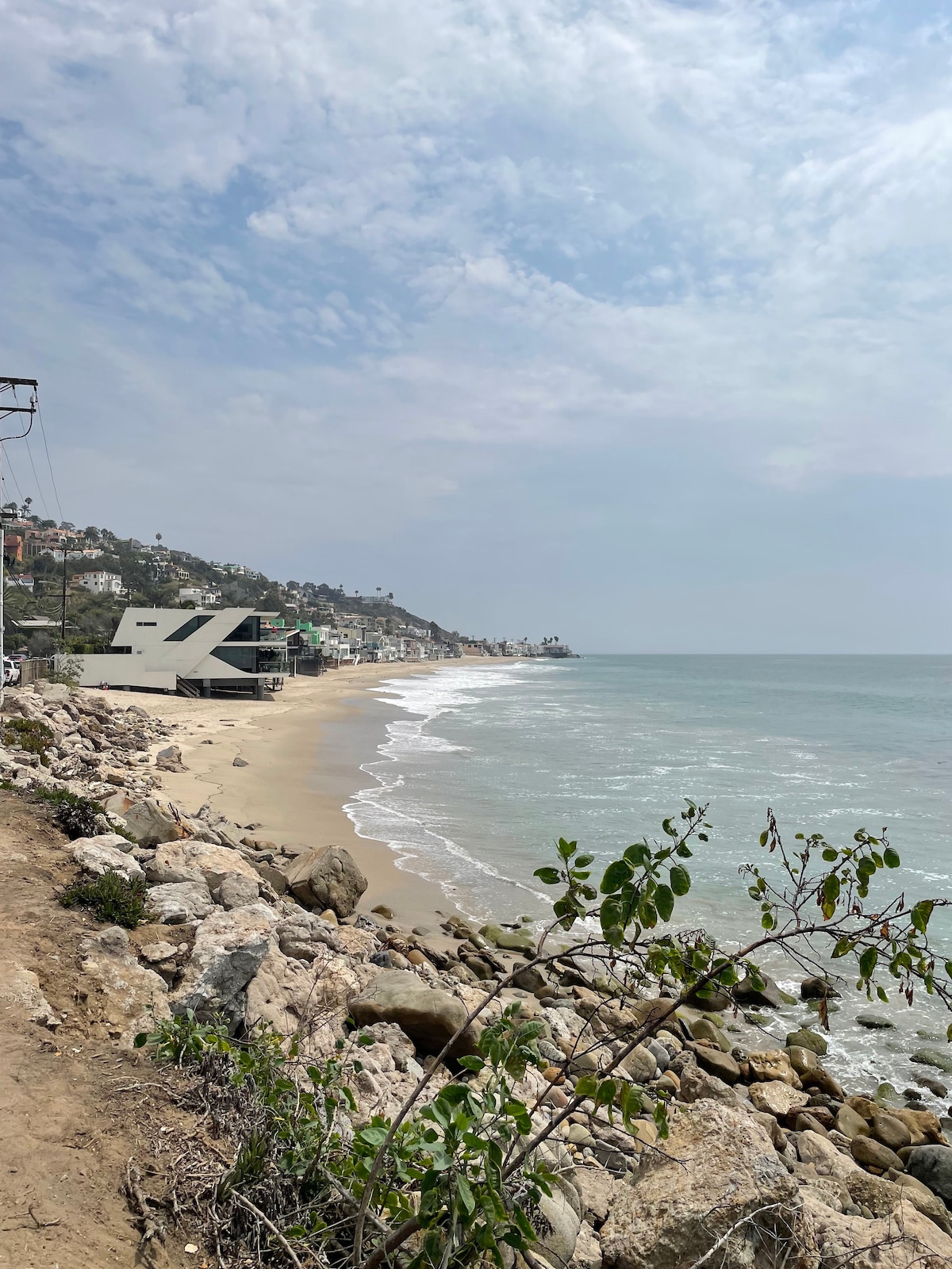 Malibu Sea View Home within minutes to the Beach.