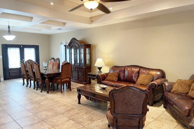 Gated Parking/4 Bedroom-5 bed -2bath Entire Home