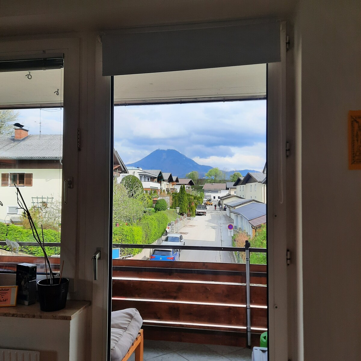 Helle Wohnung mit Bergblick