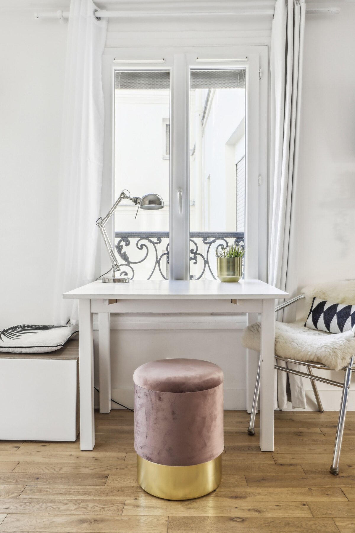 Fontaine au roi . Appartement chic près du Marais