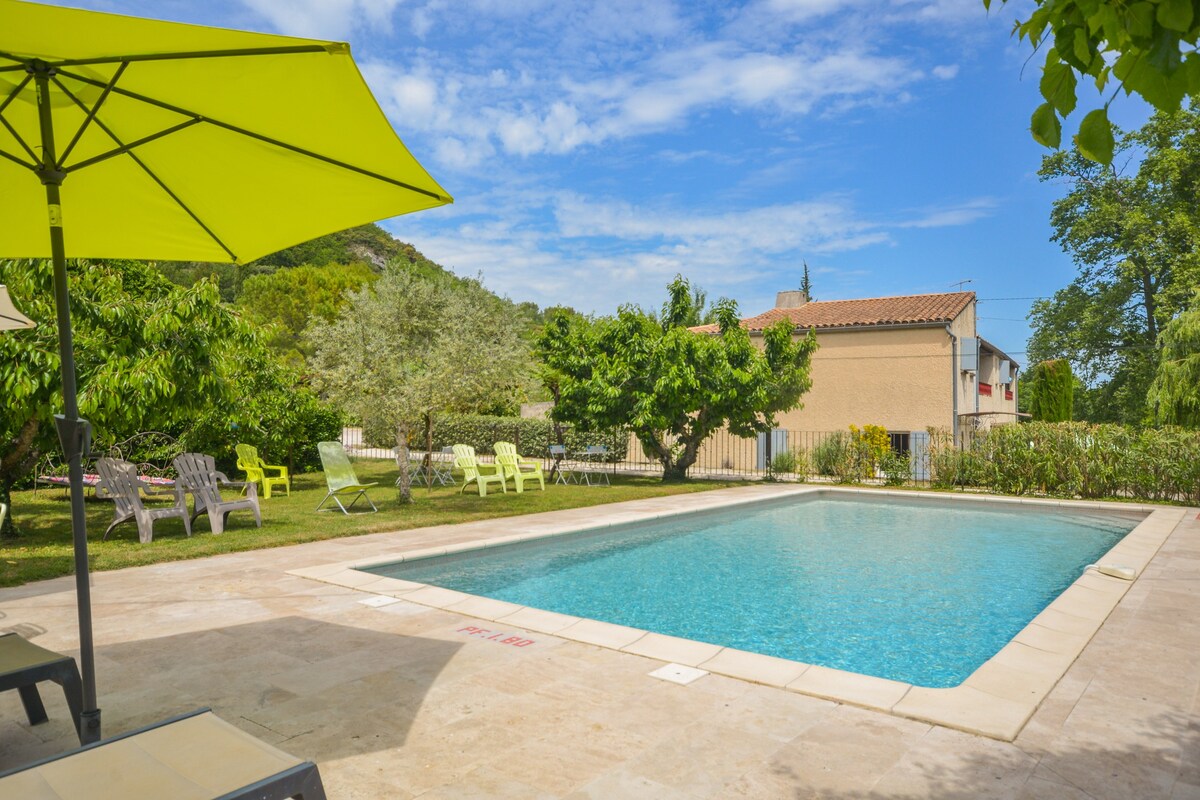 Provencal B&B "Coeur de Pigeon" South of France