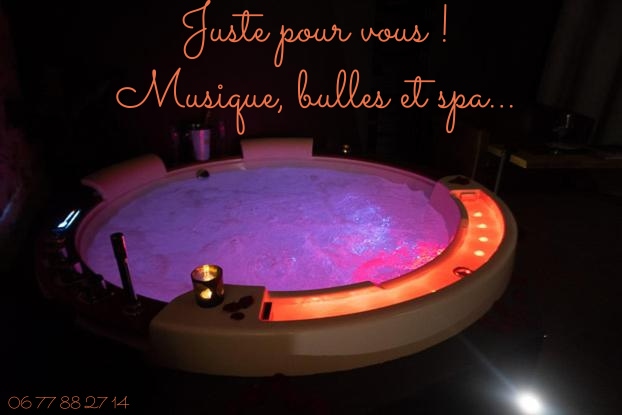 LOVE Suites & SPA "Lit Rond, Jacuzzi" Le Chai