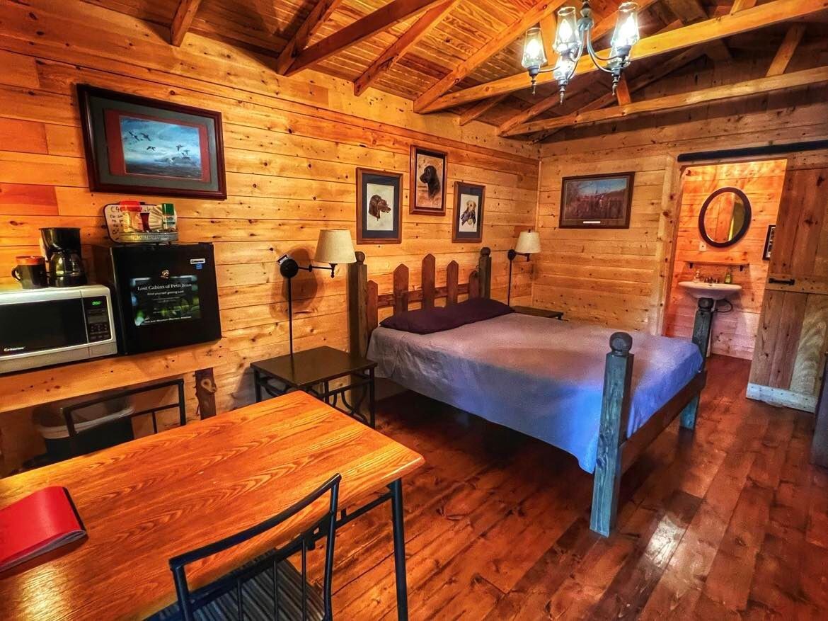 Lost Cabin 's Outdoorsmen Lodge