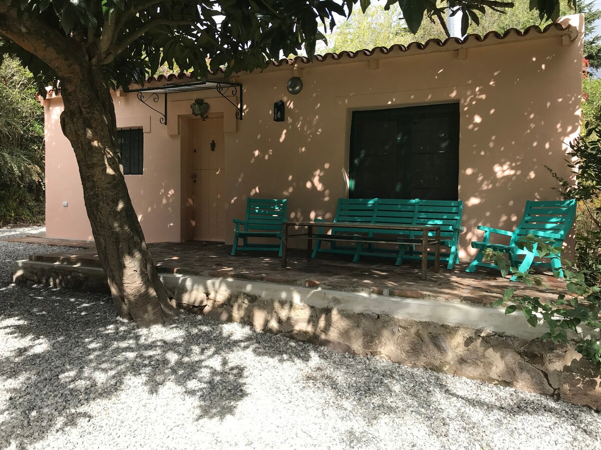 Casa de huéspedes en parque d 13500m en BarrioGolf