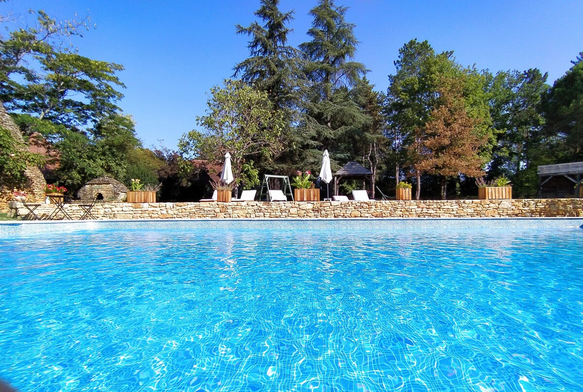 Belle chambre nature piscine calme 4 km de Sarlat