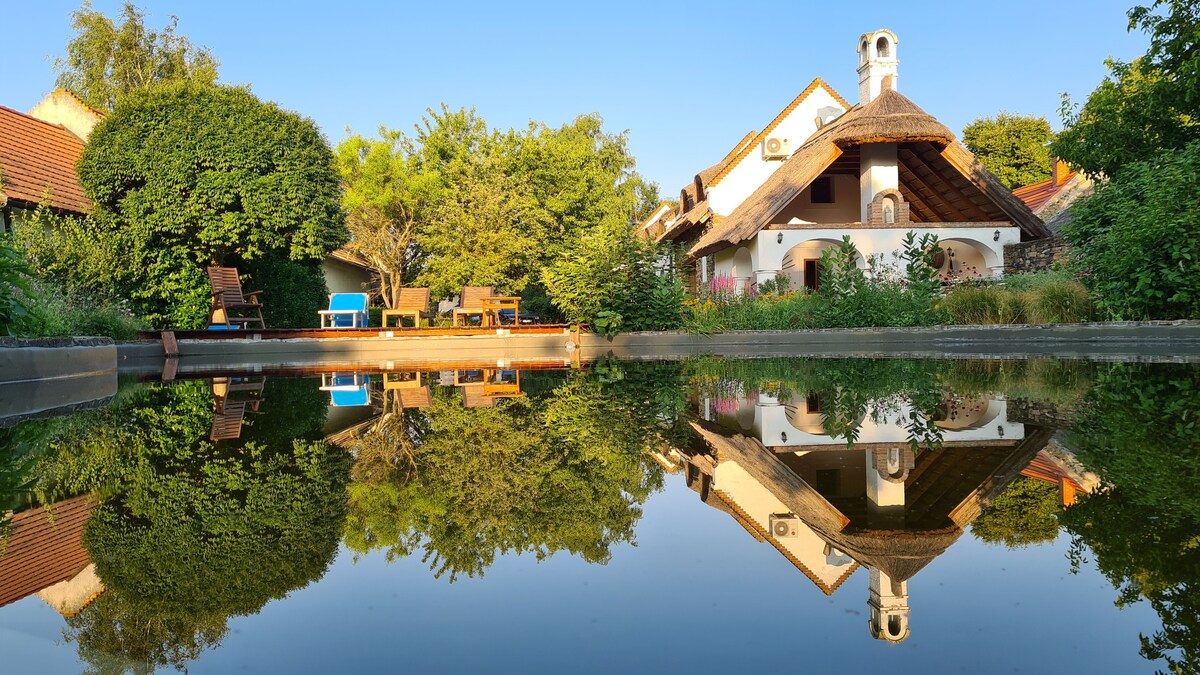 Authentic farmhouse in the Káli basin