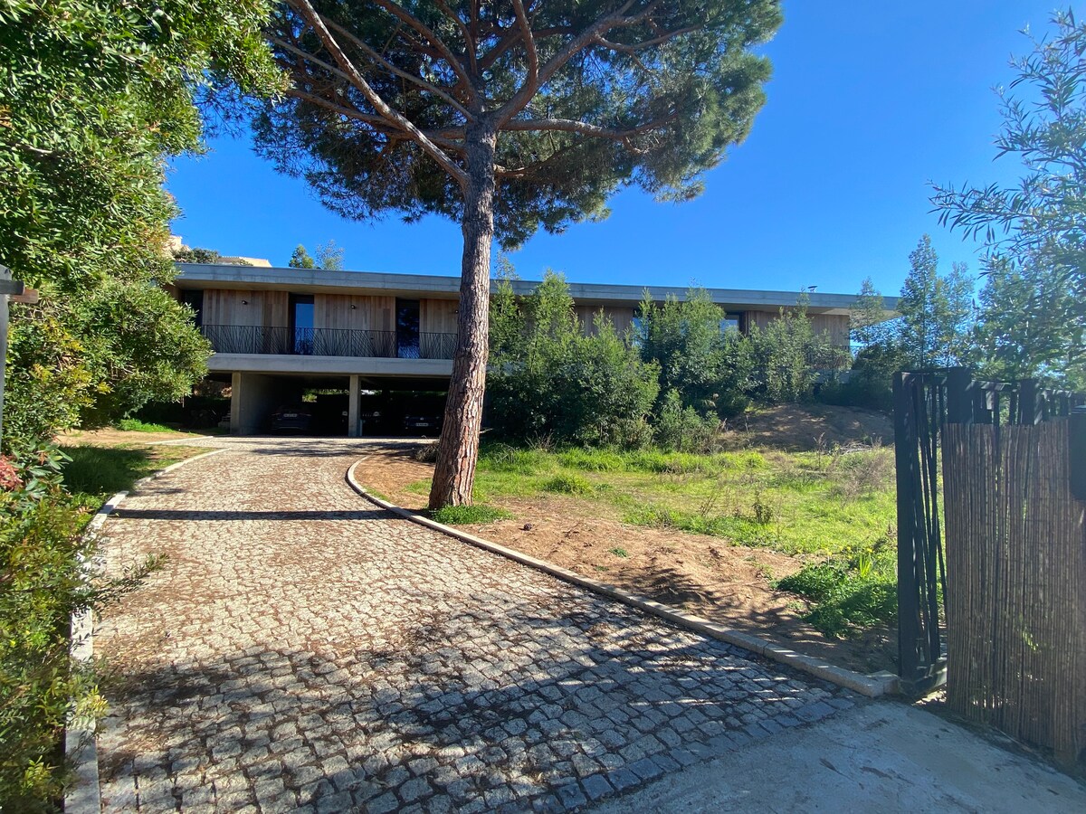 Villa contemporaine vue mer, piscine, Porticcio
