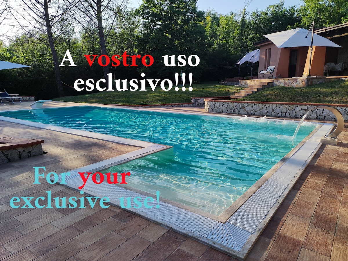 阿贝特阿祖罗别墅（ Villa Abete Azzurro ）私人泳池