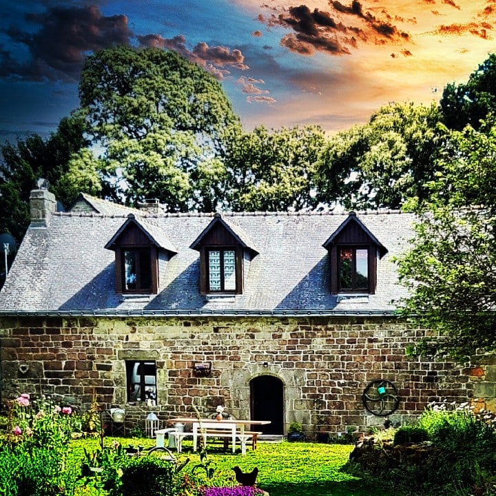 Chestnut Cottage - La Châtaigne Kerhotten Cottages