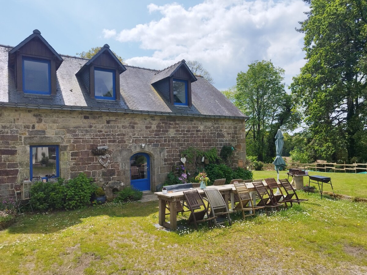 Chestnut Cottage - La Châtaigne Kerhotten Cottages